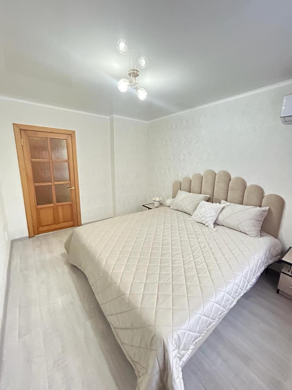 Apartment двухкомнатные на улице естая, дом 89 напротив тд артур *